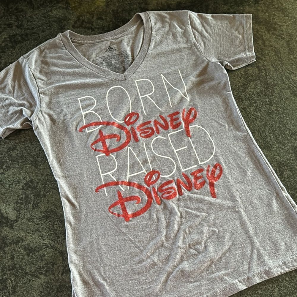 Disney V neck T shirt "born disney raised disney " - Picture 4 of 5